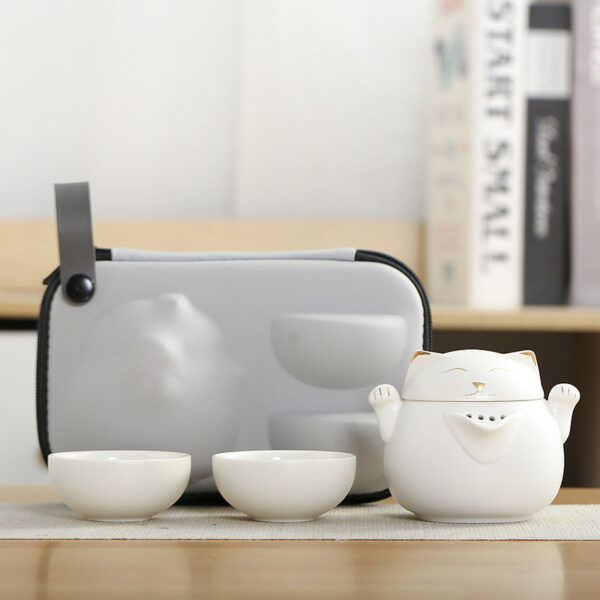 Fortune Cat Portable Tea Set